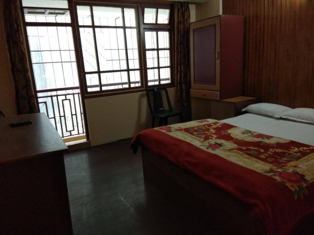 דרג'ילינג Hotel Mansarovar מראה חיצוני תמונה